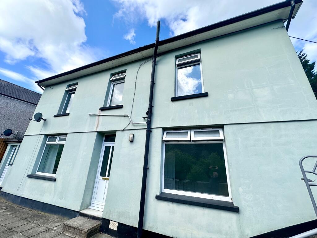 Main image of property: Glanavon House, Snatchwood Road, Abersychan, Pontypool