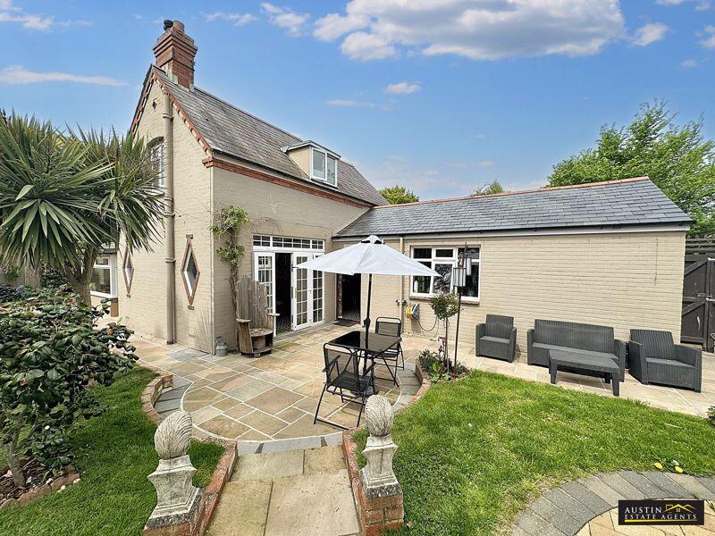 Main image of property: ROUNDHAYES CLOSE, WEYMOUTH, DORSET