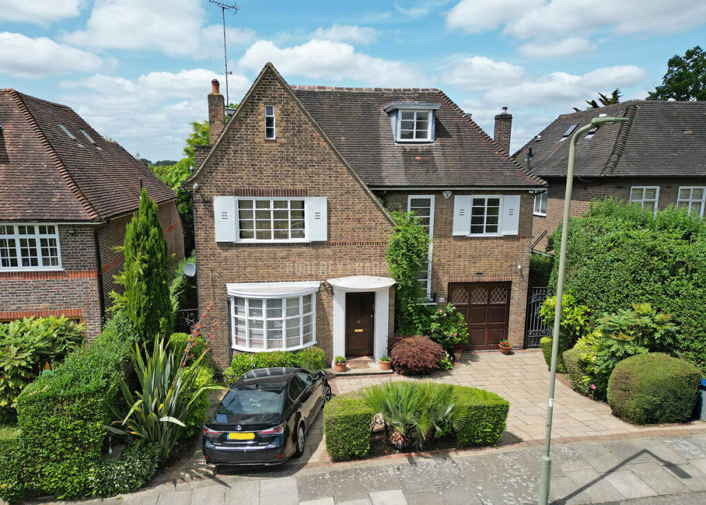 Main image of property: Church Mount, Hampstead Garden Suburb
