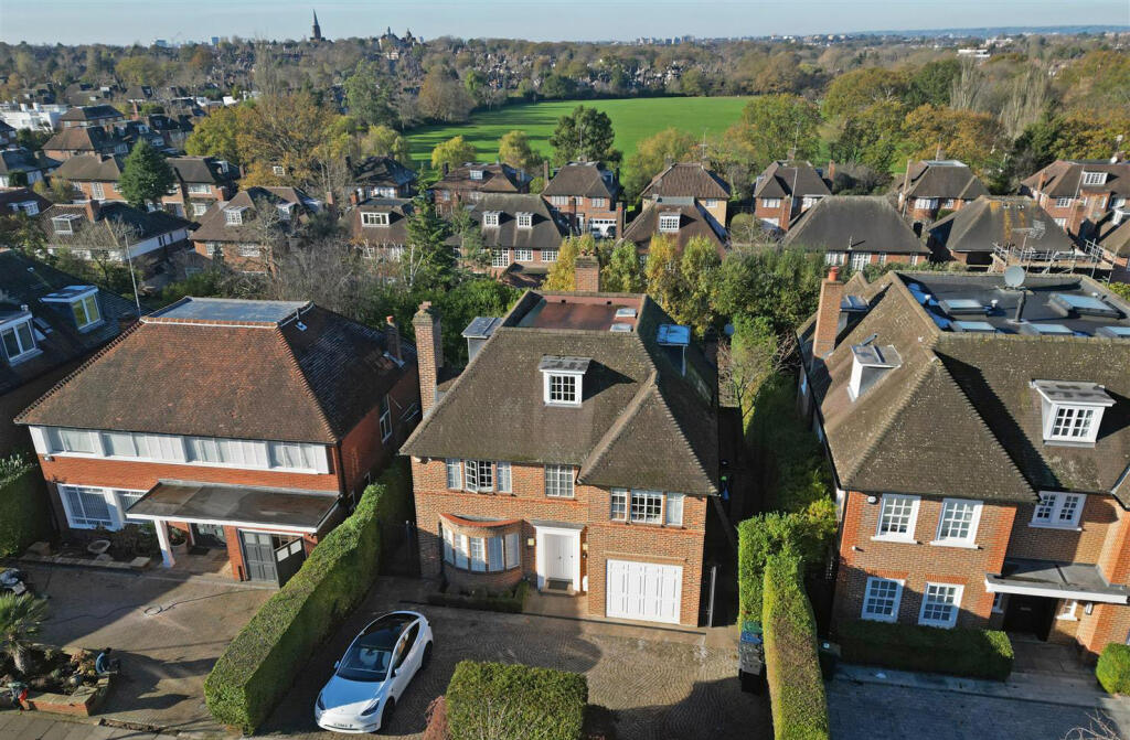 Main image of property: Church Mount, Hampstead Garden Suburb