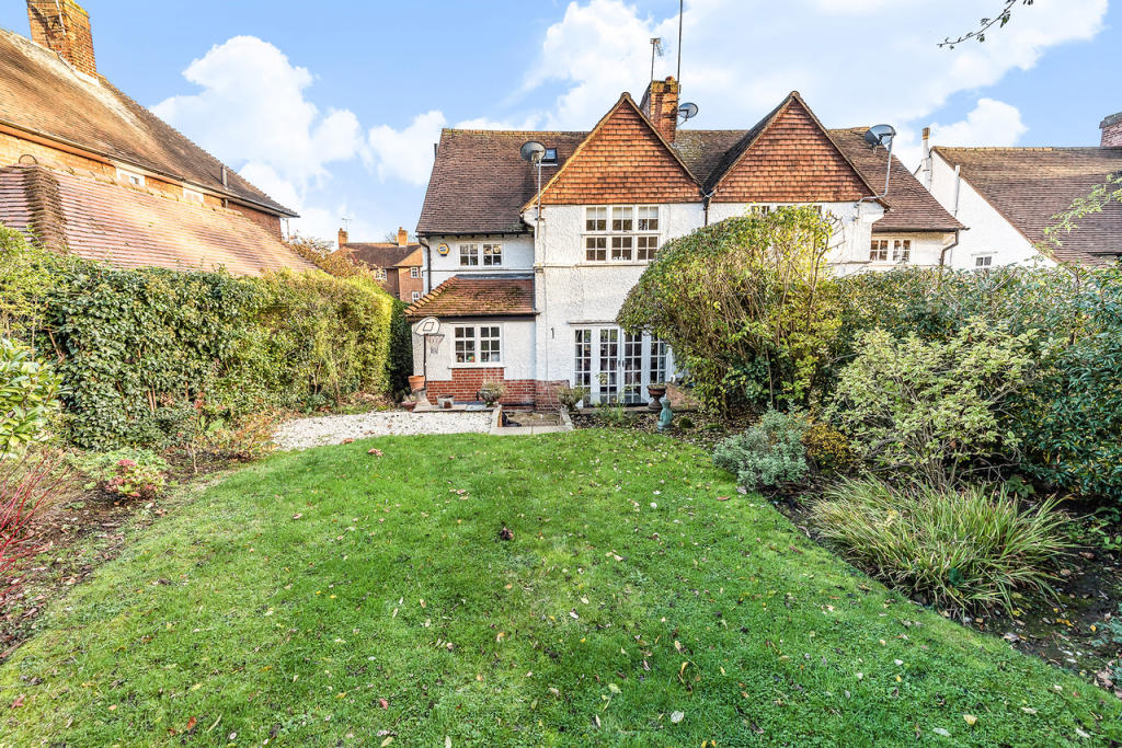 4 bedroom semidetached house for sale in Brookland Hill, Hampstead