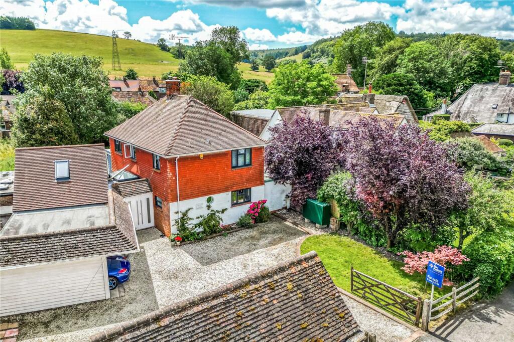 4 bedroom detached house for sale in Singleton, Chichester, West Sussex, PO18