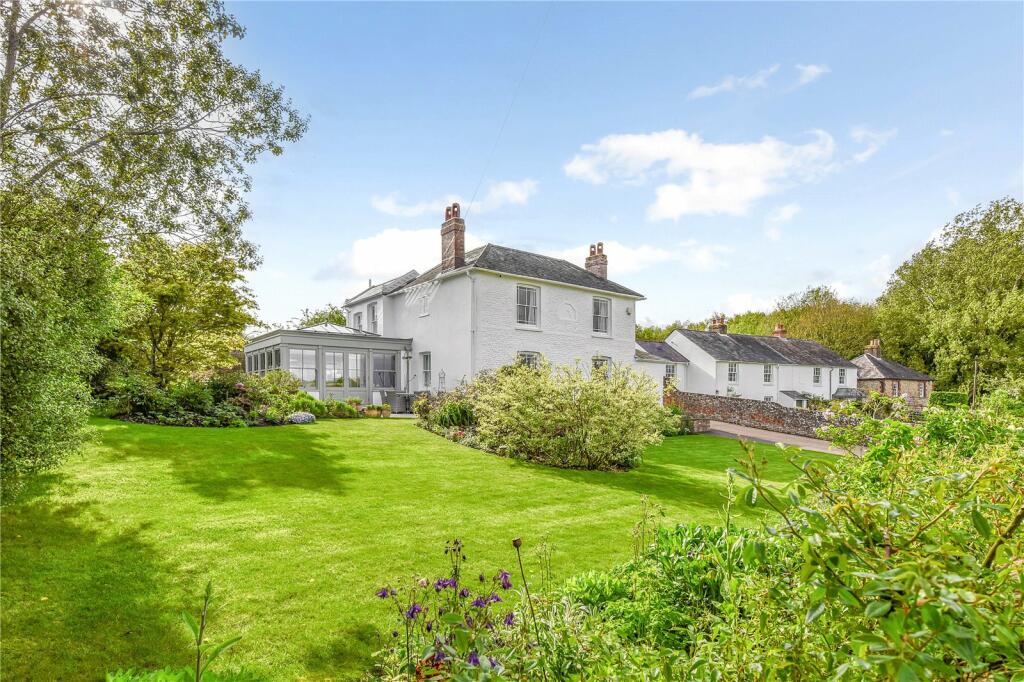 4 bedroom detached house for sale in Southbrook Road, West Ashling