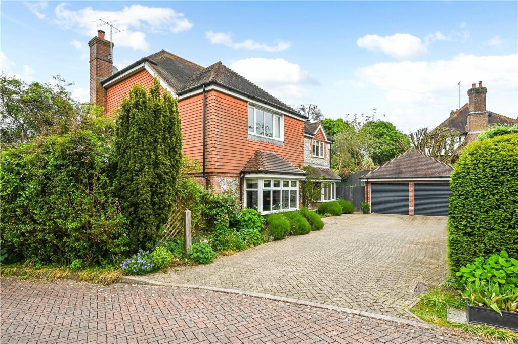 5 bedroom detached house for sale in The Rummers, Brandy Hole Lane