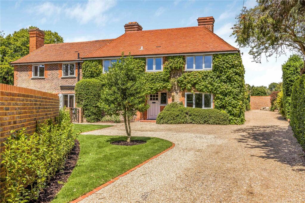 Main image of property: Arundel Road, Fontwell, Arundel, West Sussex, BN18