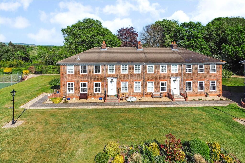 Main image of property: Marchwood Gate, Marchwood, Chichester, West Sussex, PO19