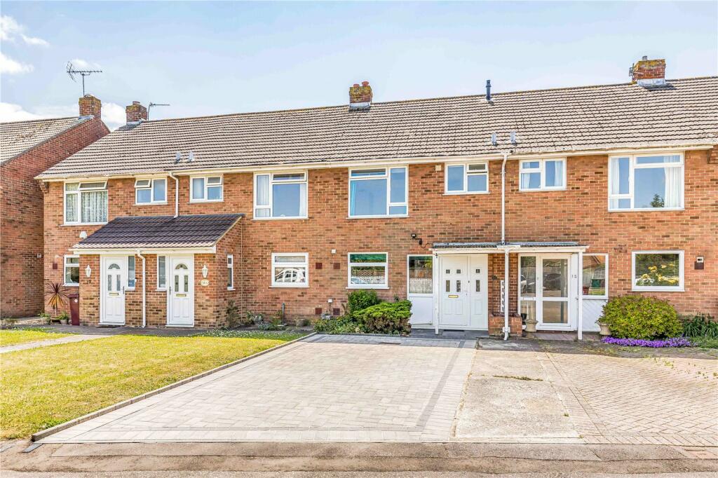 3 bedroom terraced house for sale in The Peacheries, Chichester, West