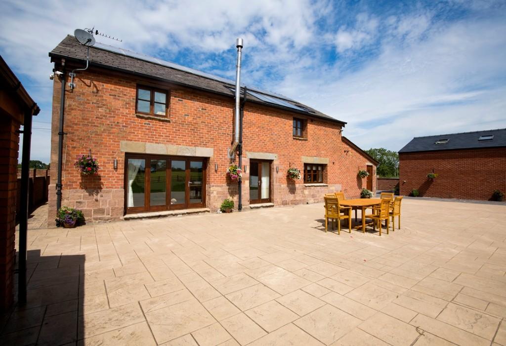 Farm for sale in Coppull Moor Lane, Chorley, Lancashire, PR7