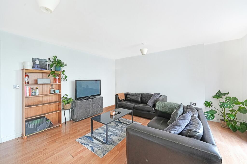 2 bedroom flat for rent in Cottrill Gardens, Marcon Place, Dalston, E8