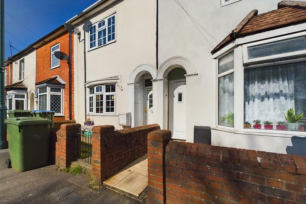 3 bedroom terraced house for sale in Brintons Road, Southampton, Hampshire, SO14