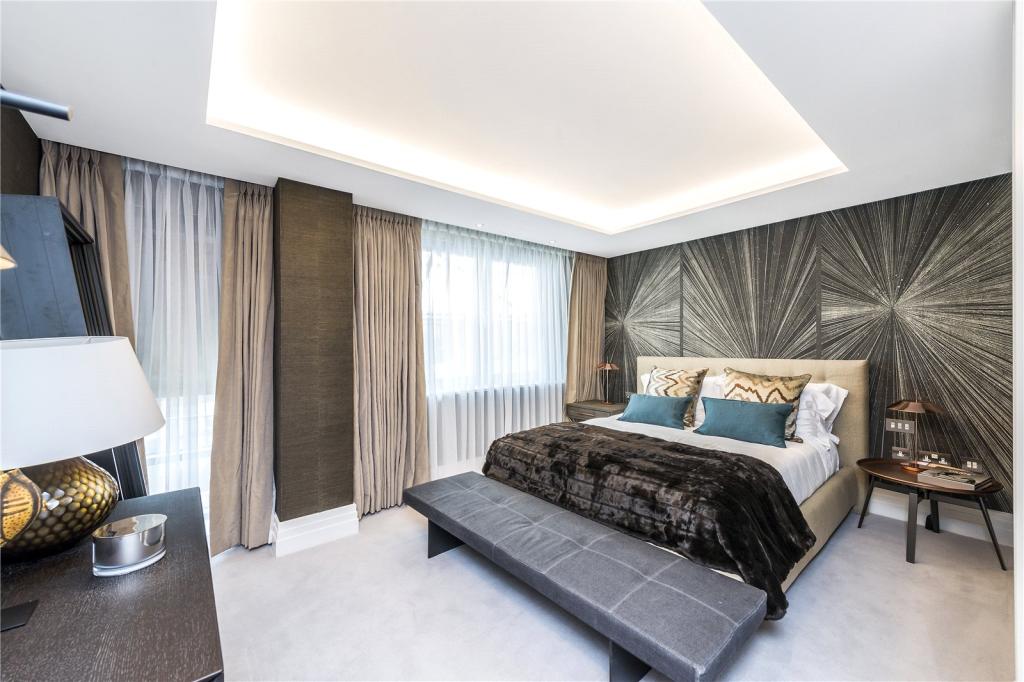 50 Kensington Gardens Square,Master Bedroom