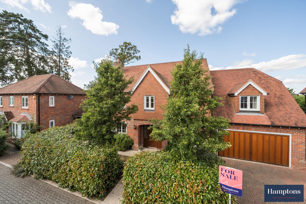 Main image of property: Abrahams Close, Amersham, HP7