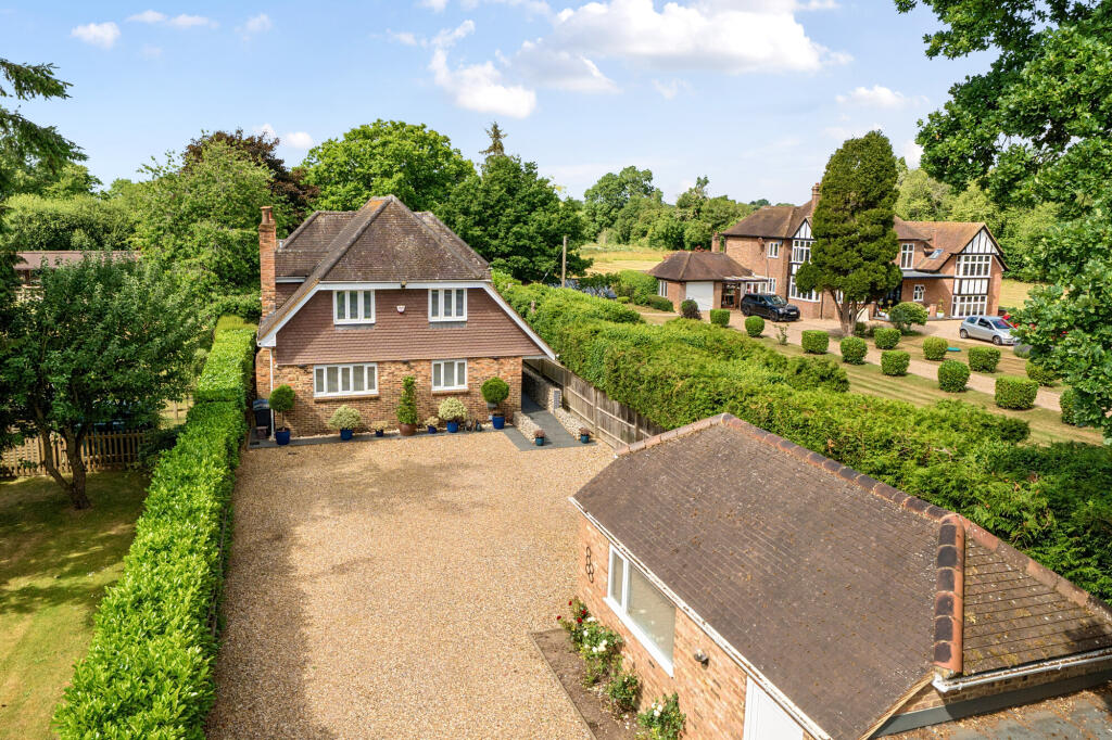 Main image of property: Bellingdon, Bellingdon, HP5
