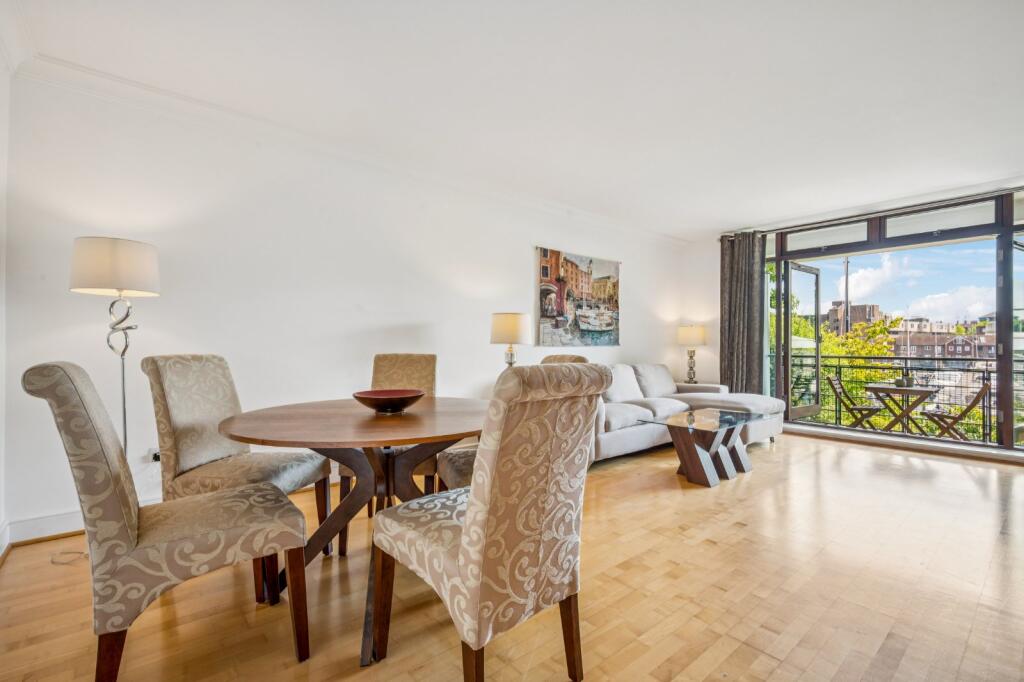 Main image of property: Merganser Court, Star Place, London, E1W