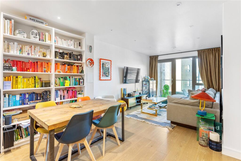 Main image of property: Hemming Street, London, E1