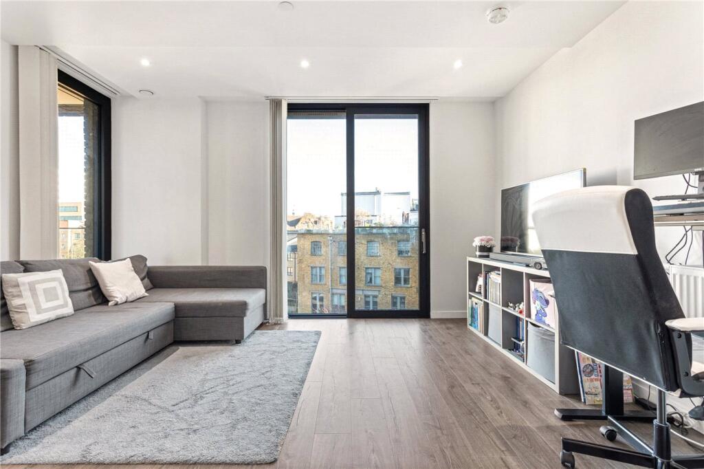 Main image of property: Pimento House, 20, Bridle Mews, Tower Hamlets, E1