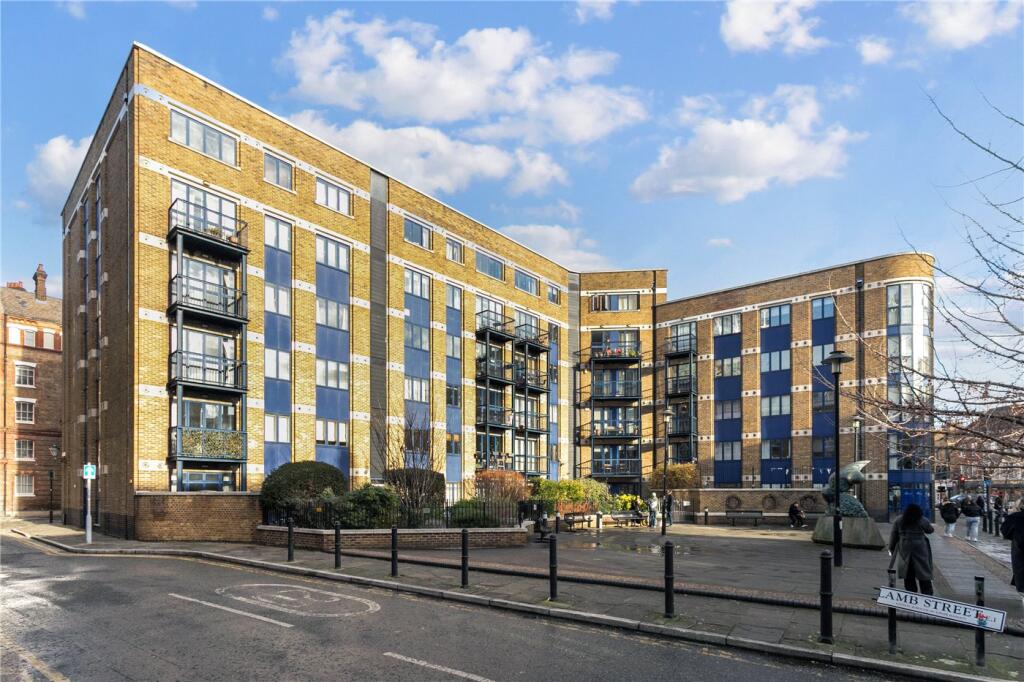 Main image of property: Folgate Street, London, E1