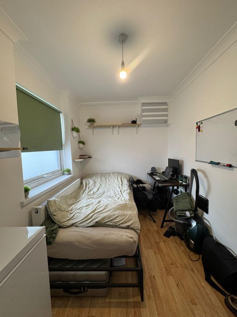 Main image of property: High Street, London, E17