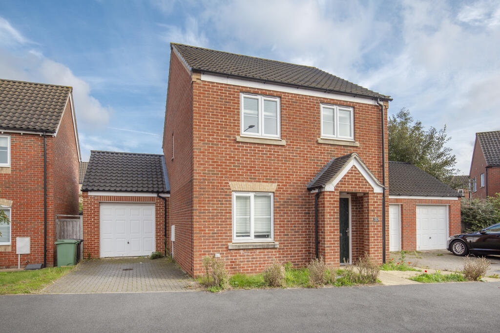 Main image of property: The Pines, Cringleford, Norwich, NR4