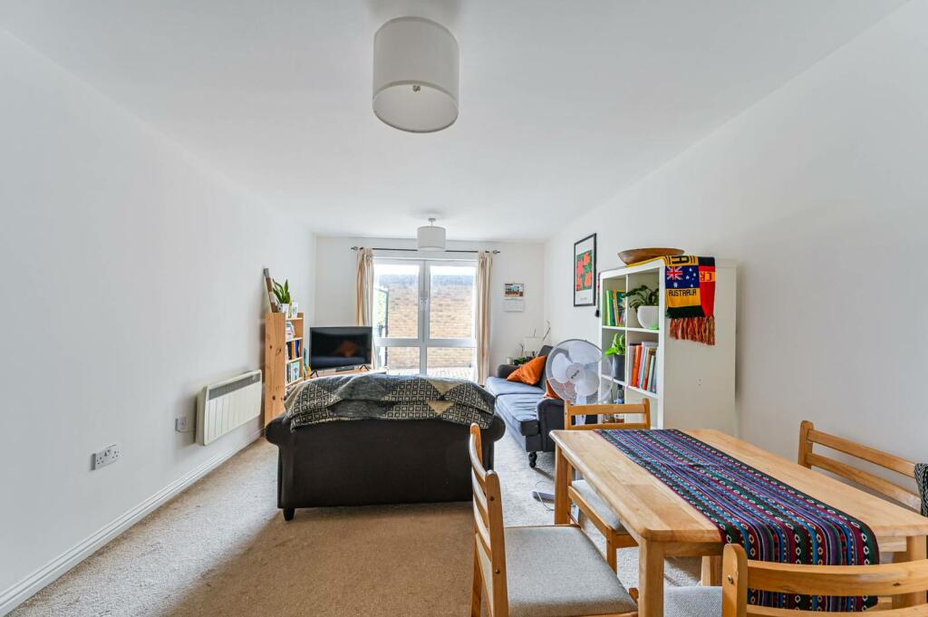 1 bedroom flat for sale in Effra Parade, Brixton, London, SW2