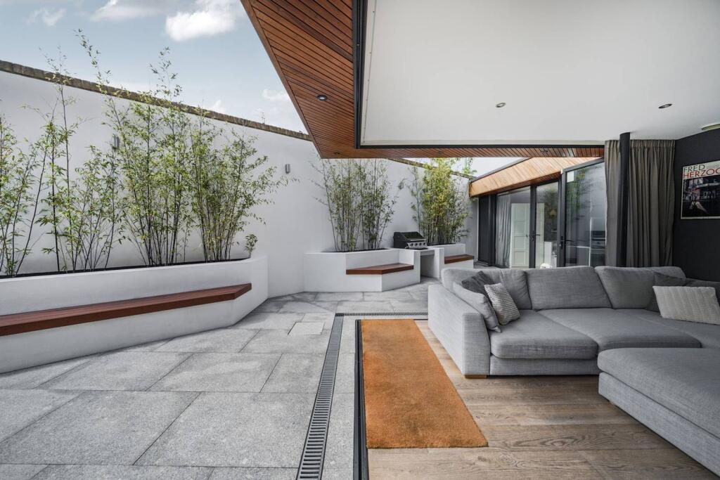 Main image of property: Minet Road, Brixton, London, SW9