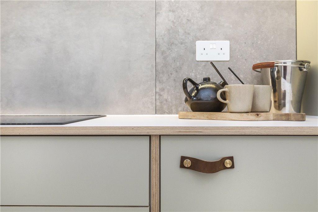 4 bedroom terraced house for sale in Bromley Road, Walthamstow, London, E17