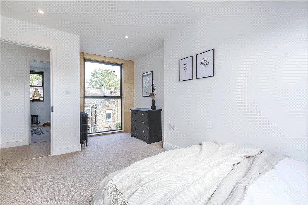 4 bedroom terraced house for sale in Bromley Road, Walthamstow, London, E17