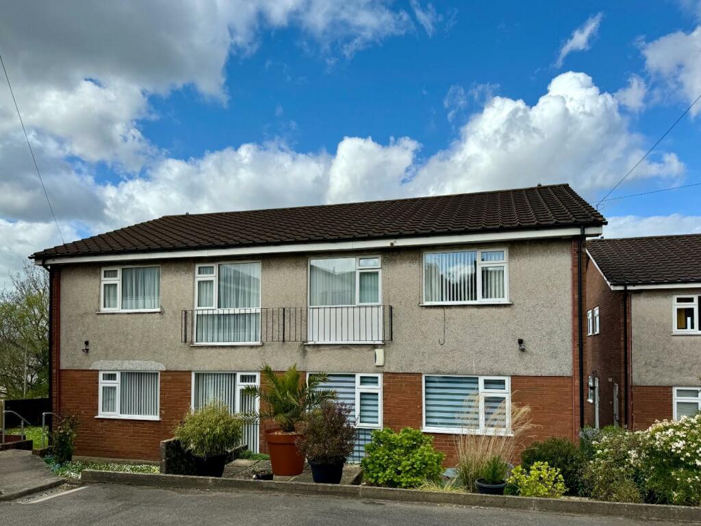 2 bedroom for sale in Northcliffe Drive, Penarth, CF64