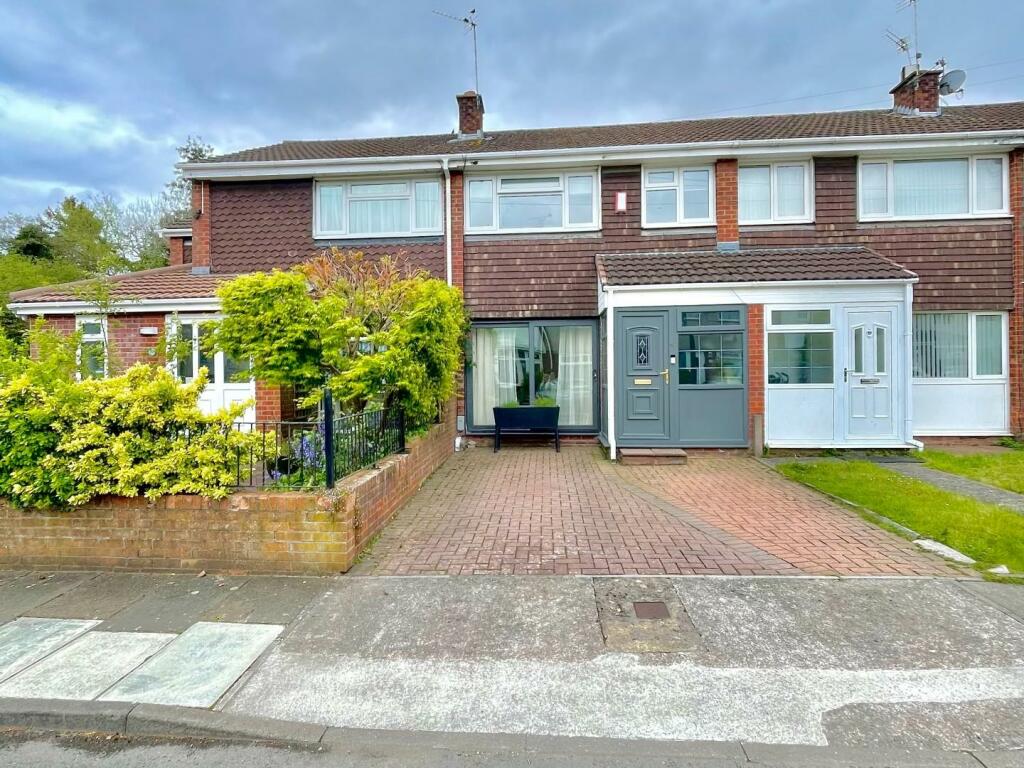 3 bedroom terraced house for sale in St. Illtyds Close, Dinas Powys, CF64