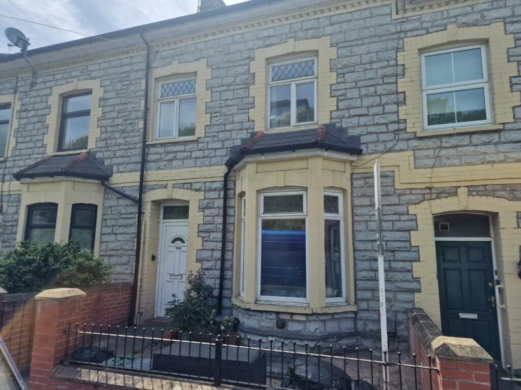 2 bedroom for rent in Windsor Road, Penarth, CF64