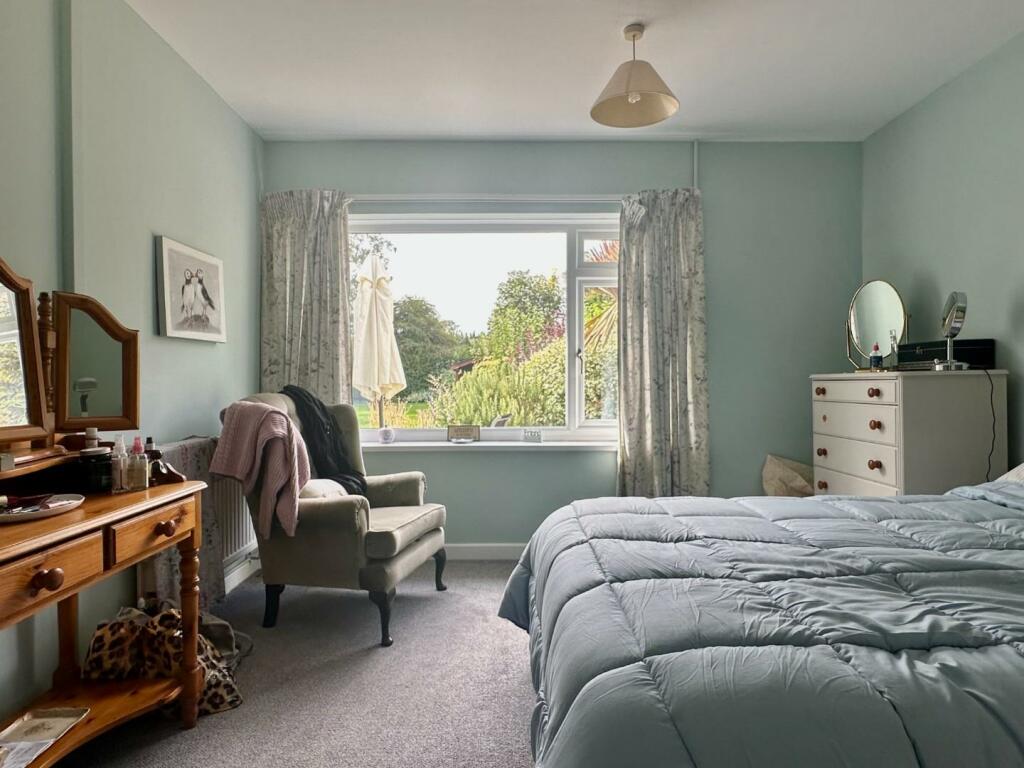 Additional property image - Caynham Avenue, Penarth