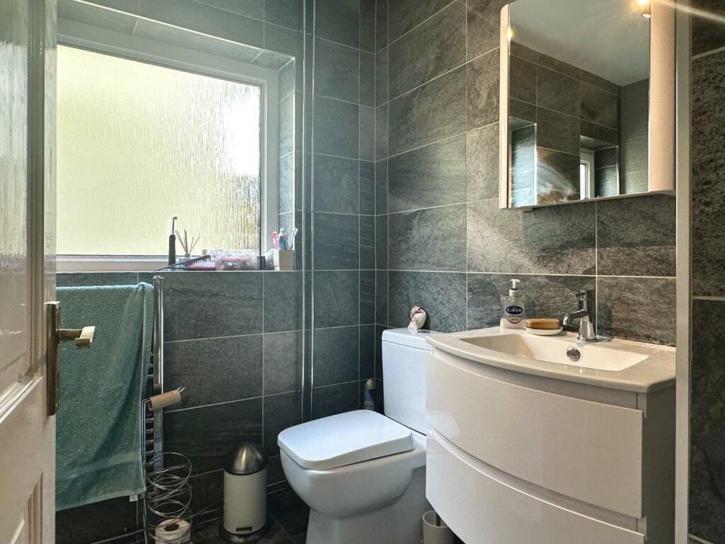 Additional property image - Caynham Avenue, Penarth