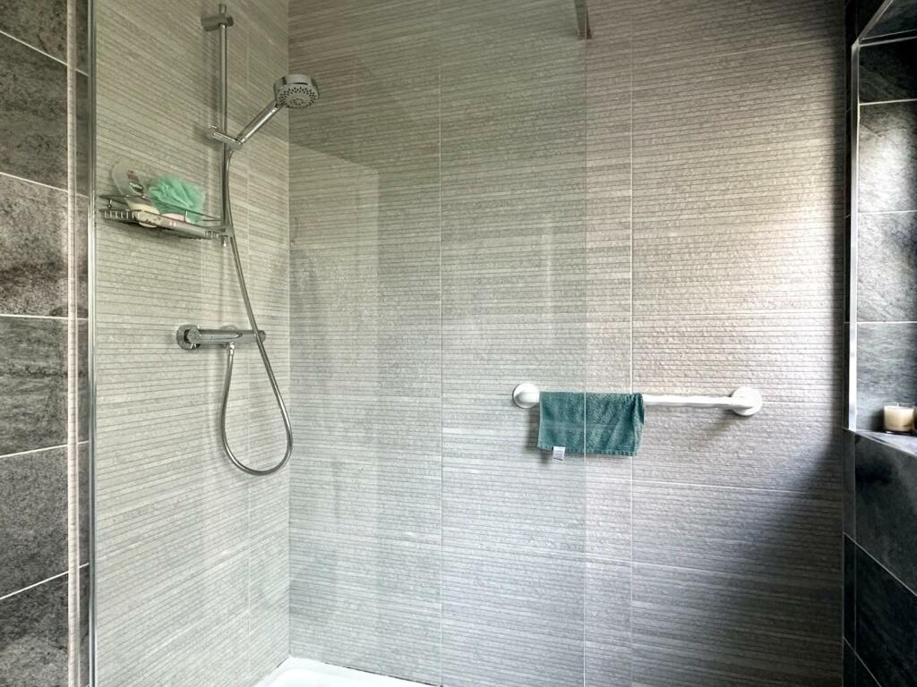 Additional property image - Caynham Avenue, Penarth