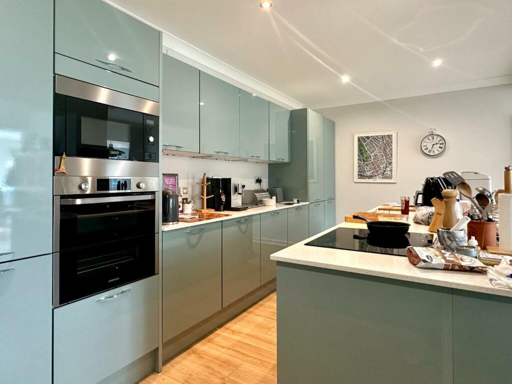 Additional property image - Caynham Avenue, Penarth