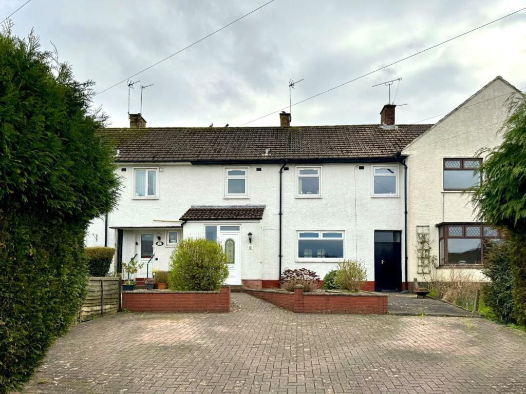 4 bedroom terraced house for sale in Cedar Way, Penarth, CF64