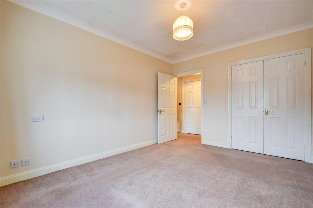 1 bedroom retirement property for sale in Cremorne Place, King