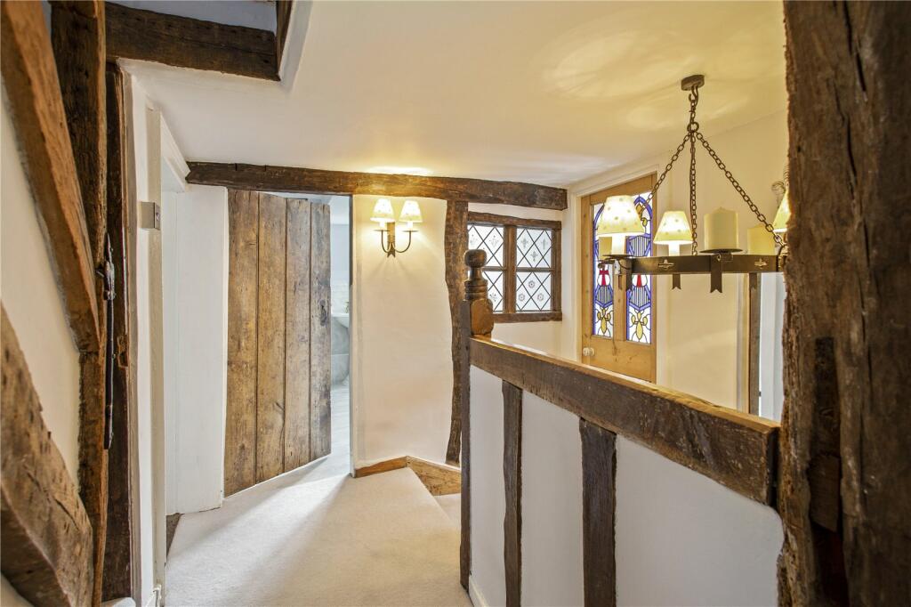 4 bedroom detached house for sale in Hylton Road, Petersfield, GU32