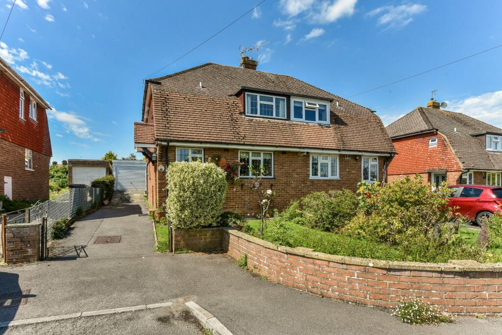 3 bedroom semidetached house for sale in The Causeway, Petersfield