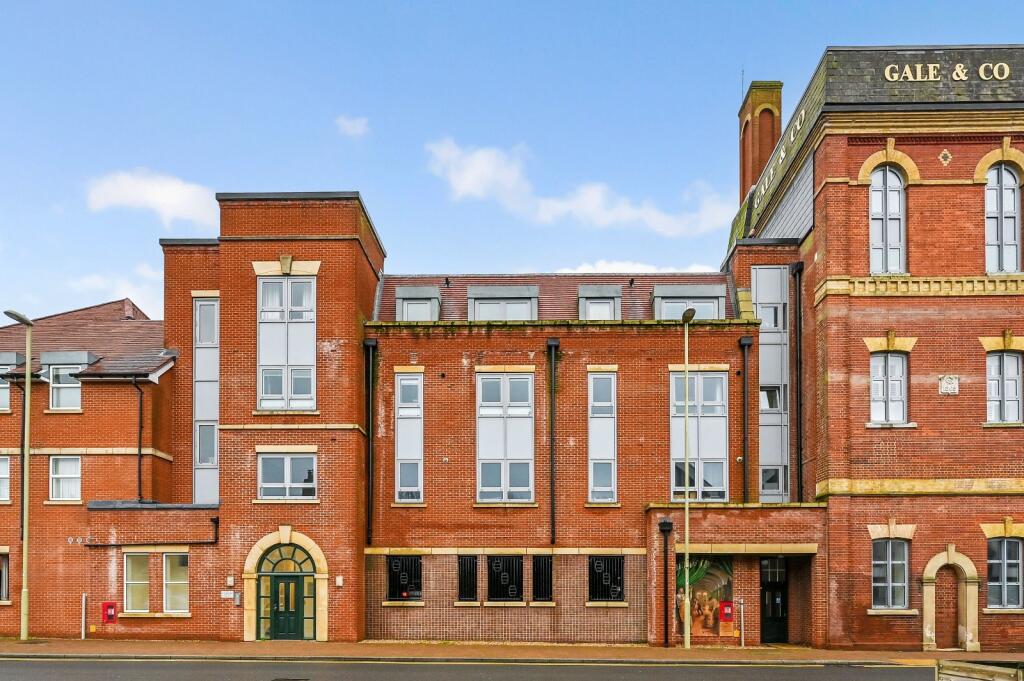 Main image of property: London Road, Horndean, Waterlooville, Hampshire