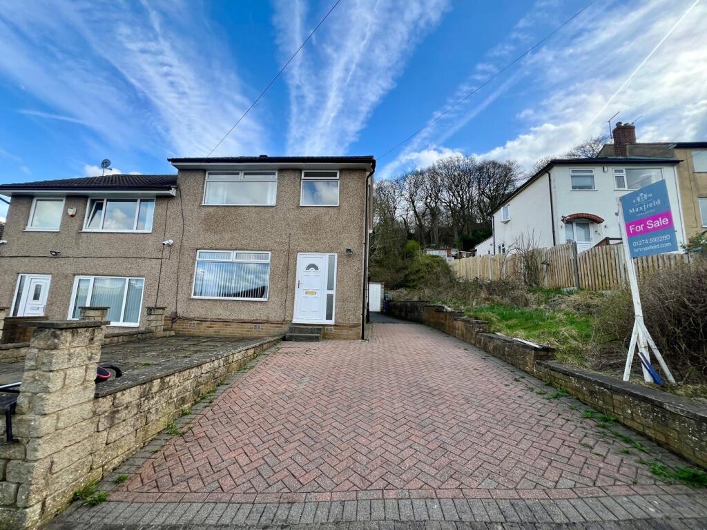 3 Bedroom Semi Detached House For Sale In Nab Wood Drive Shipley Bd18