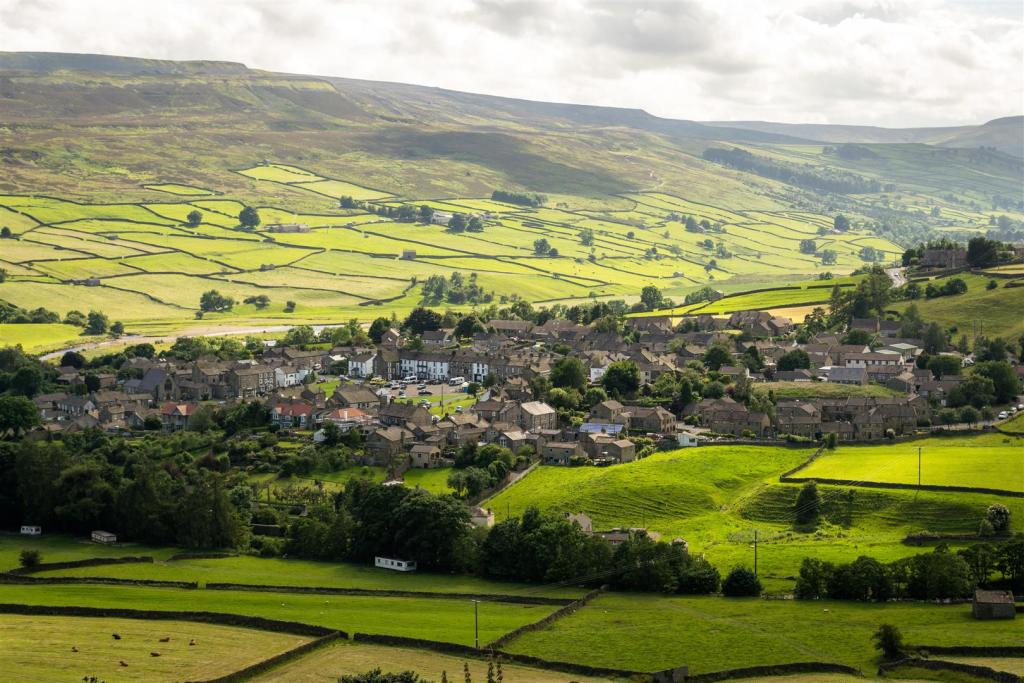 4 bedroom detached house for sale in Silver Street, Reeth, Richmond, DL11