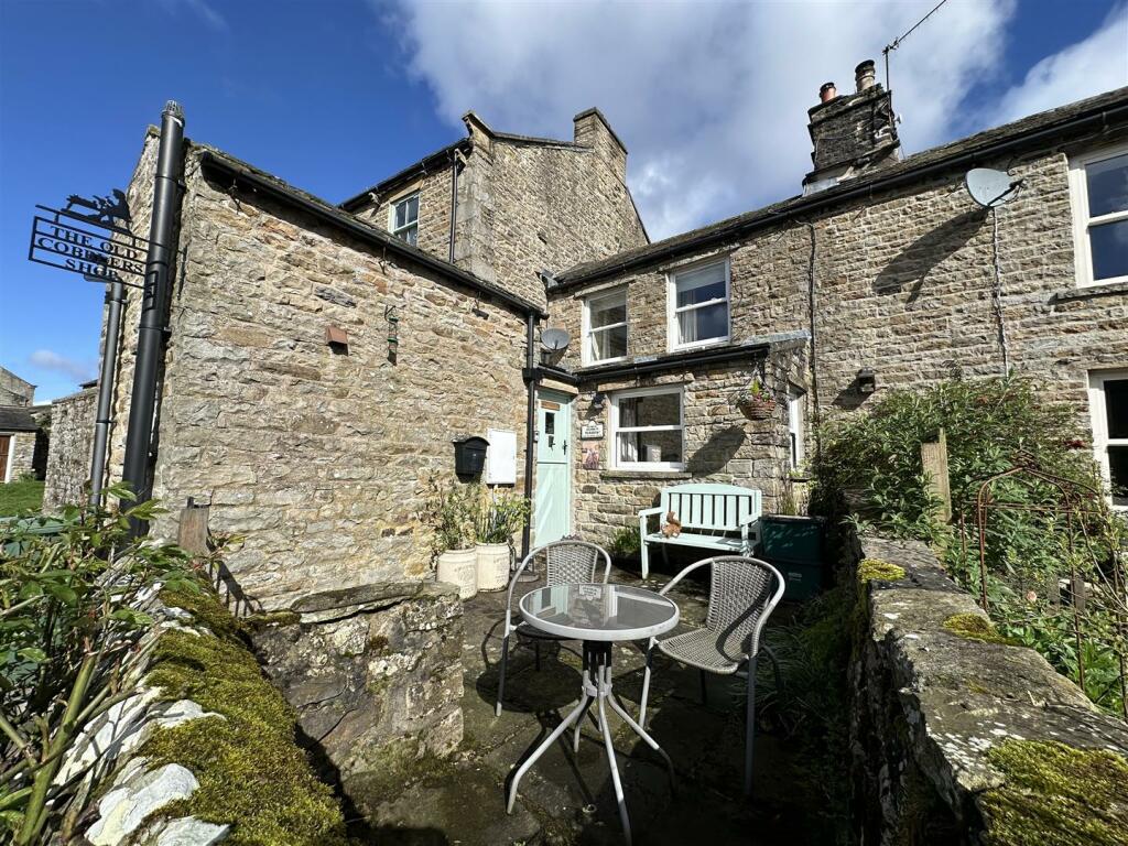 1 bedroom cottage for sale in Gunnerside, Richmond, DL11