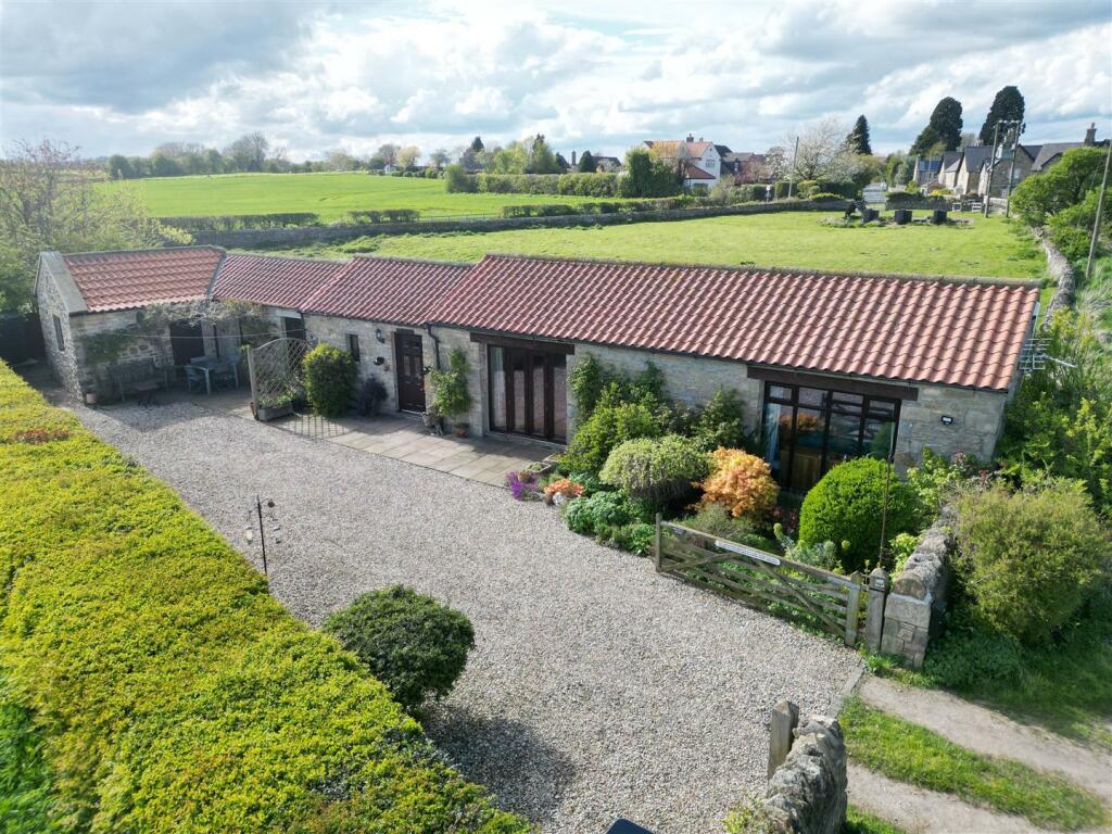 3 bedroom barn conversion for sale in Aldbrough St. John, Richmond, DL11