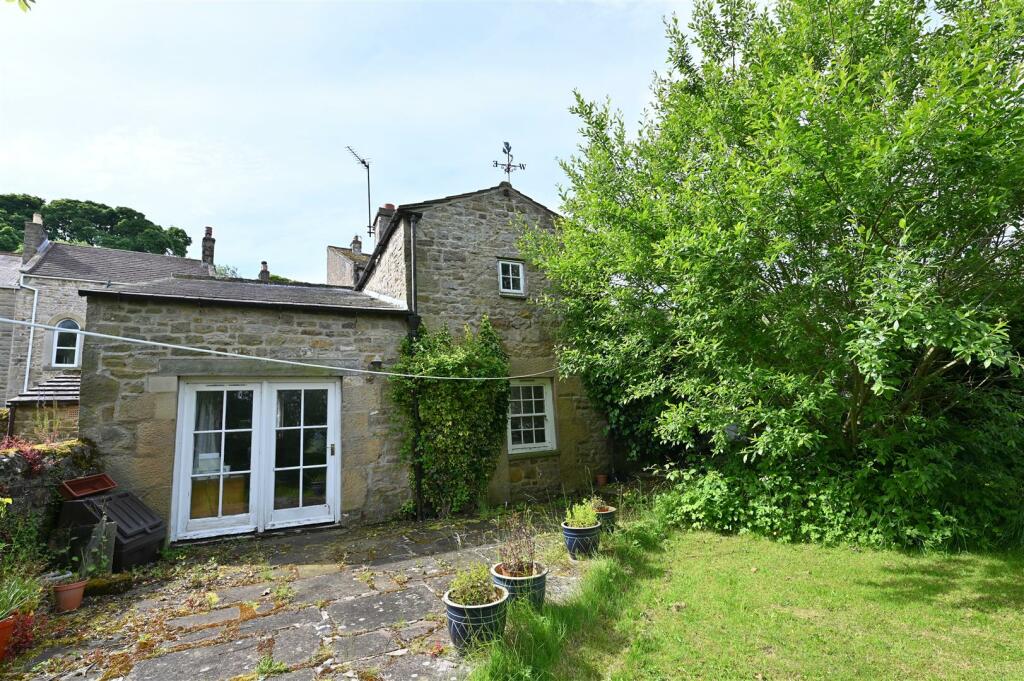 2 bedroom barn conversion for sale in Barningham, Richmond, DL11