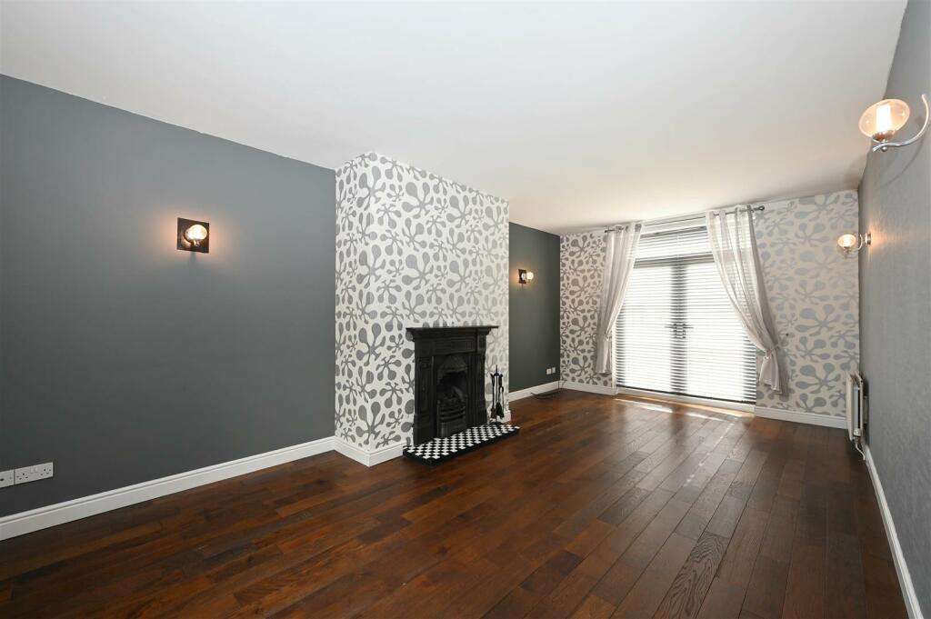 Additional property image - Seagrim Crescent, Richmond