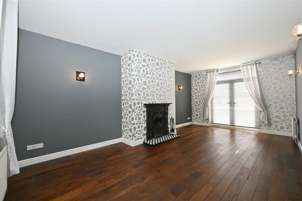 Additional property image - Seagrim Crescent, Richmond