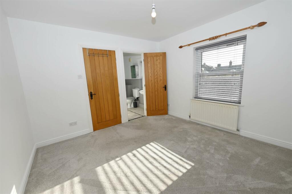 Additional property image - Seagrim Crescent, Richmond