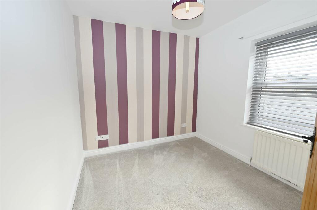 Additional property image - Seagrim Crescent, Richmond