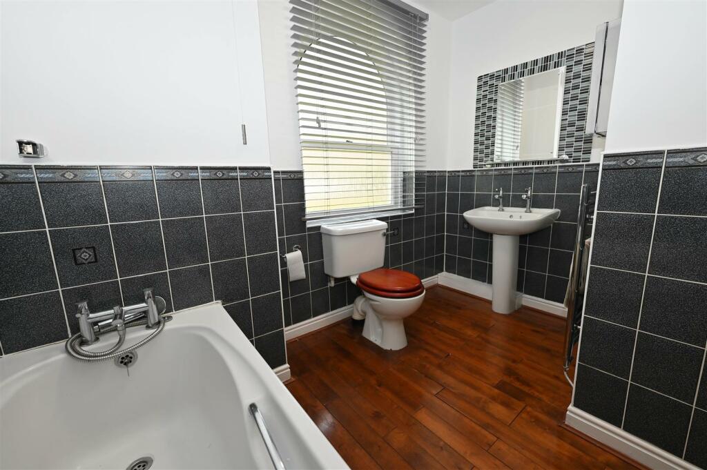 Additional property image - Seagrim Crescent, Richmond
