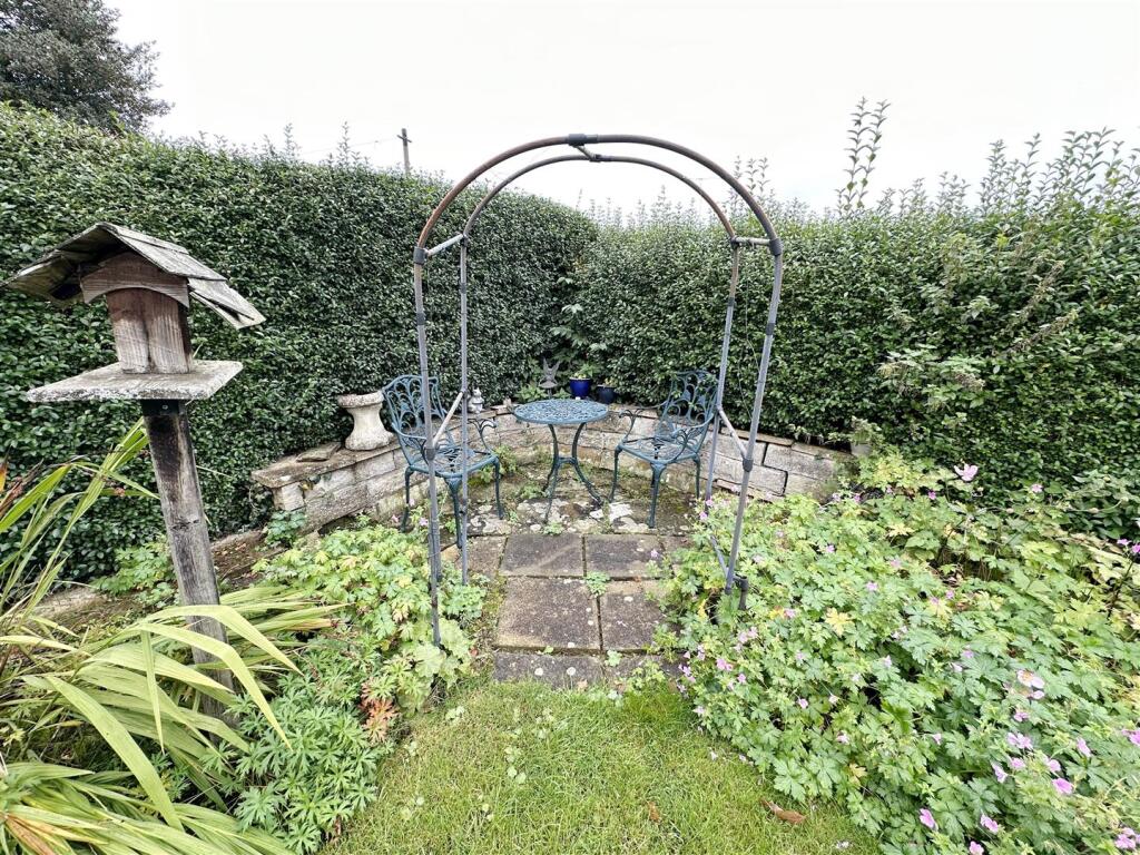 Additional property image - Easby